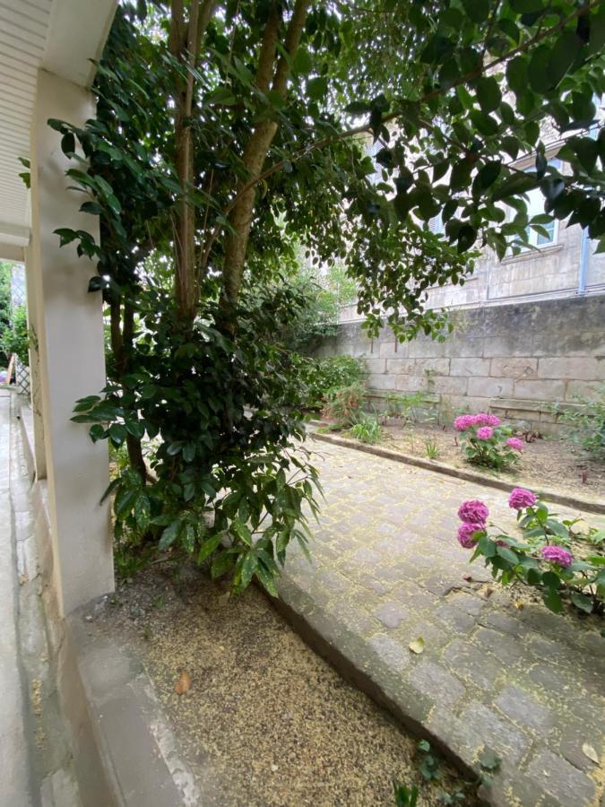 Le Chanzy Proche Des Thermes Et De La Gare โรชฟอร์ ภายนอก รูปภาพ